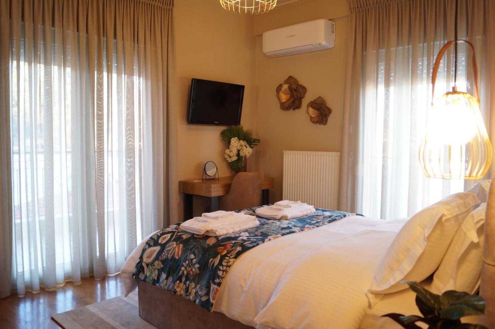 Daphne Luxury Apartment Кастория Экстерьер фото